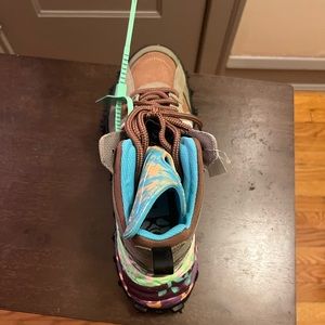 Authentic nike/ off white collaboration size 11 , brand new